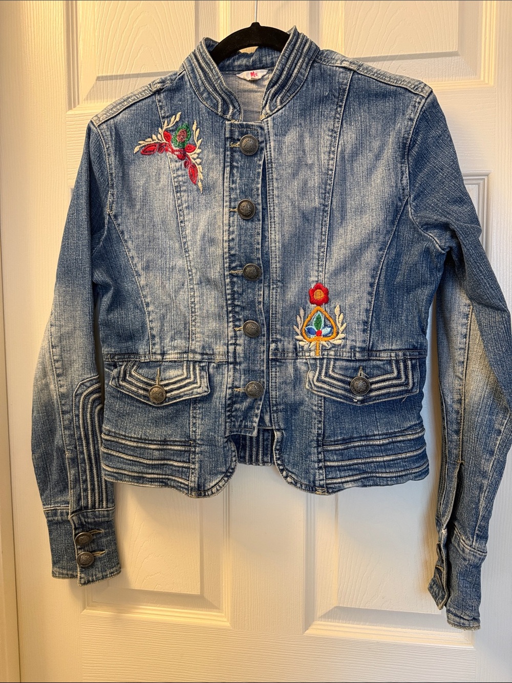 Embroidered Light Wash Denim Jacket - Blue